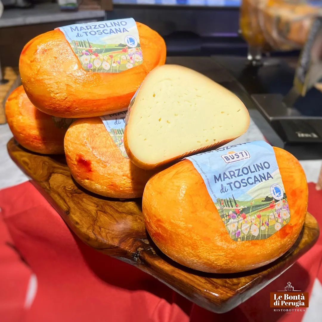 Formaggio Marzolino — Le Bontà di Perugia
